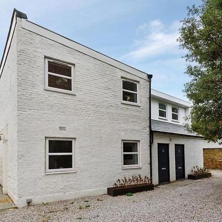 Amazing 3 Bed Interior Designed House With Garden - 114 The Hervey London Luaran gambar