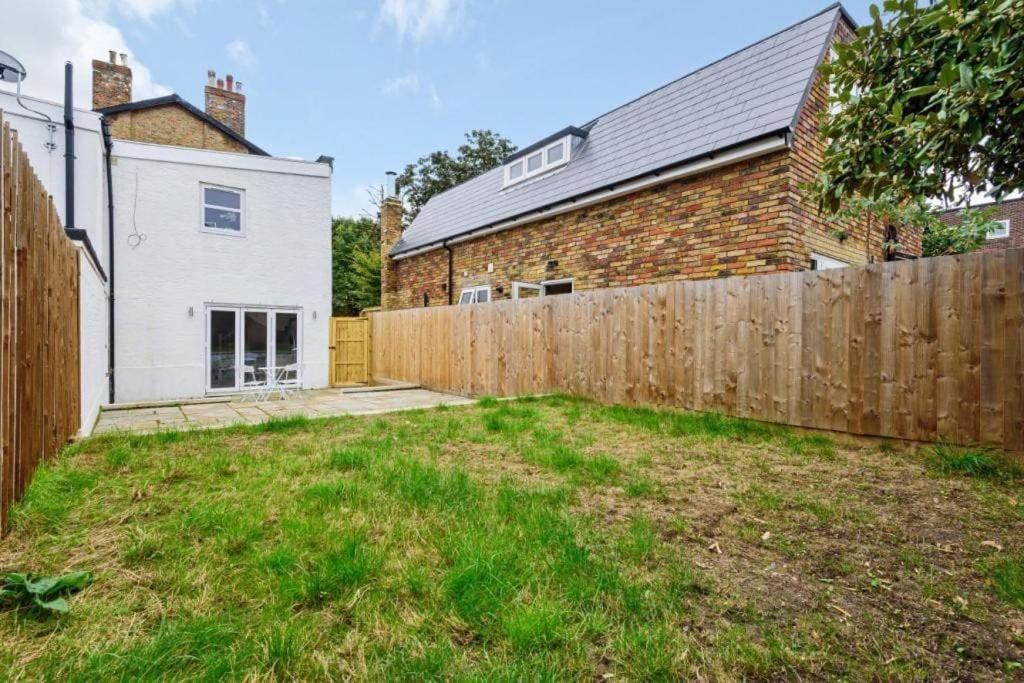 Amazing 3 Bed Interior Designed House With Garden - 114 The Hervey London Luaran gambar